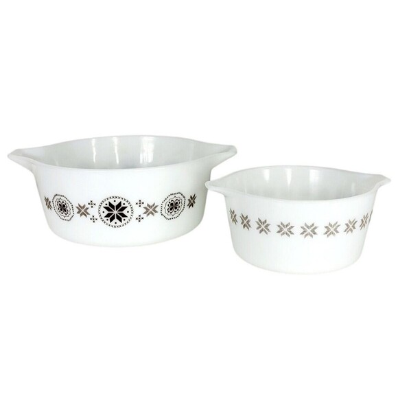 Vintage 60s Pyrex Town & Country 1 qt and 2.5 qt Round Casserole Dish Set of Two - Picture 1 of 16